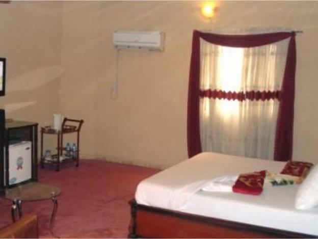 choice gate hotel and suites