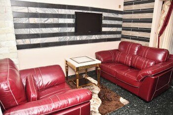 choice gate hotel and suites