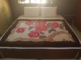 Franzy Suites And Lounge,,3 star