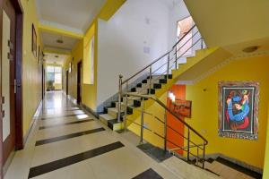 hotel meera palace