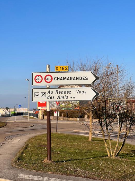 hostellerie au rendez vous des amis