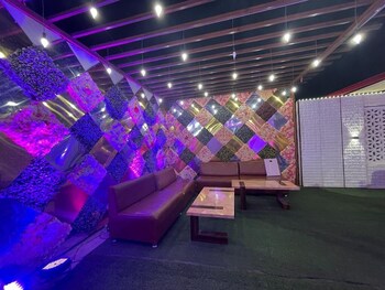 Radiance Hotel,Tulsi Vihar Colony,3 star