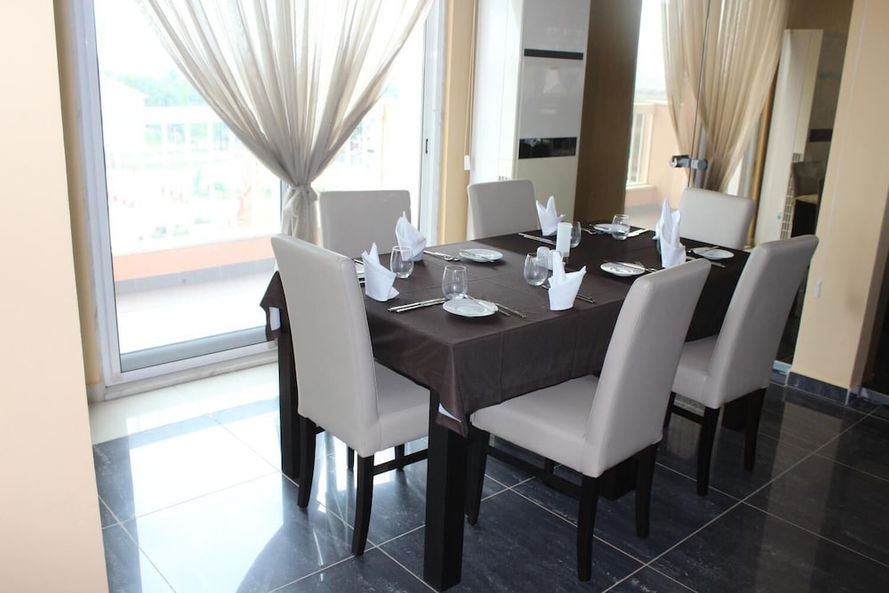 hotel imperio