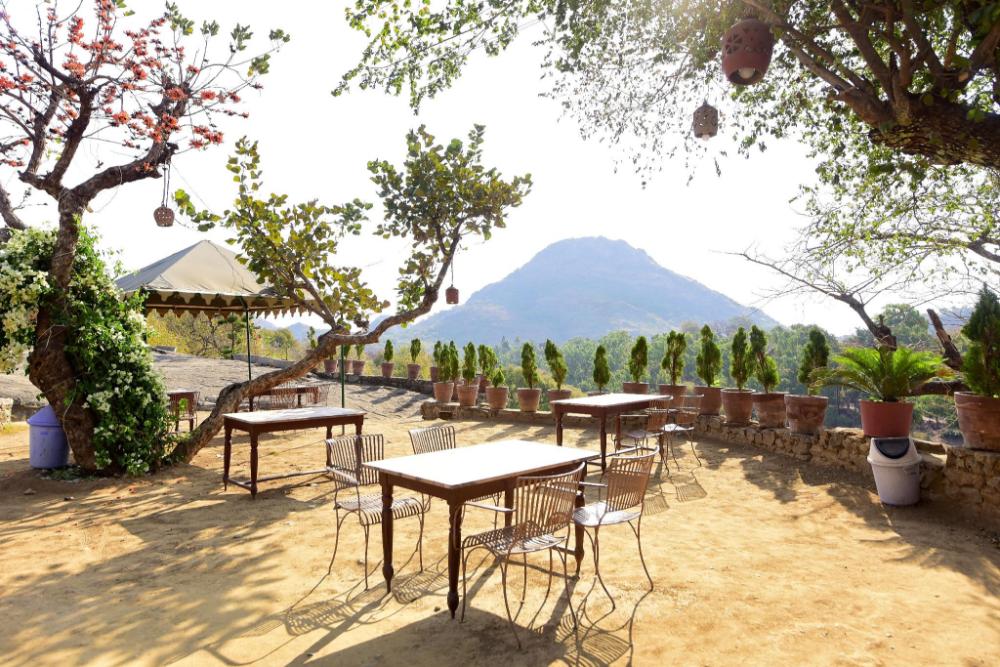 hotel castle rock mount abu by sah