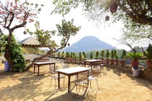 hotel castle rock mount abu by sah