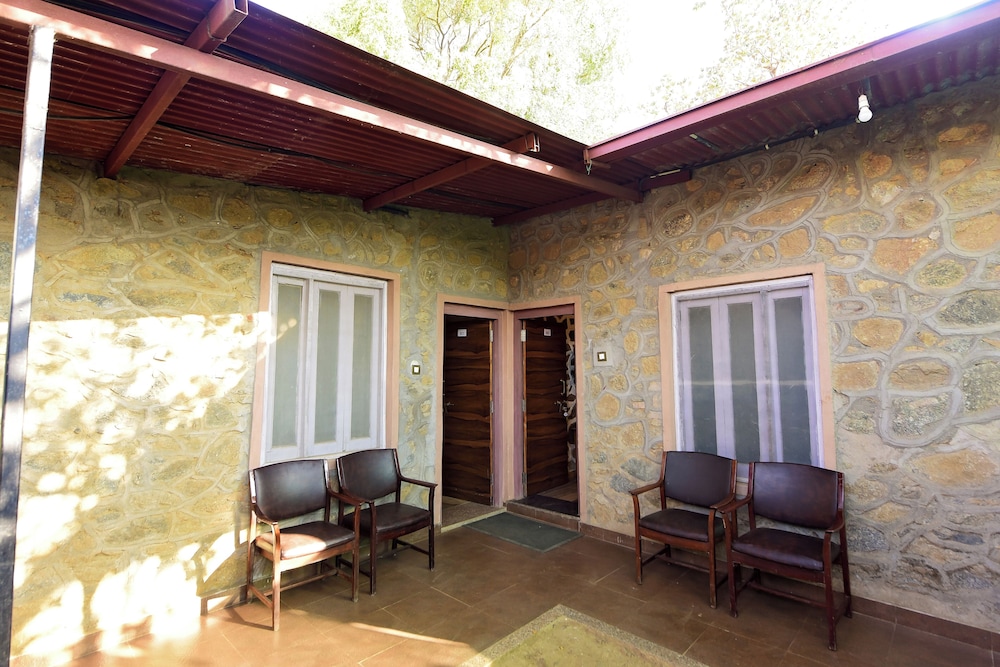 hotel castle rock mount abu by sah