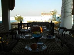 bob marley house sherief hotel luxor