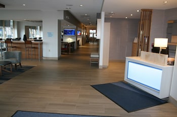 Holiday Inn Express & Suites Buffalo Downtown - Medical Ctr,East Aurora>>Buffalo,3 star