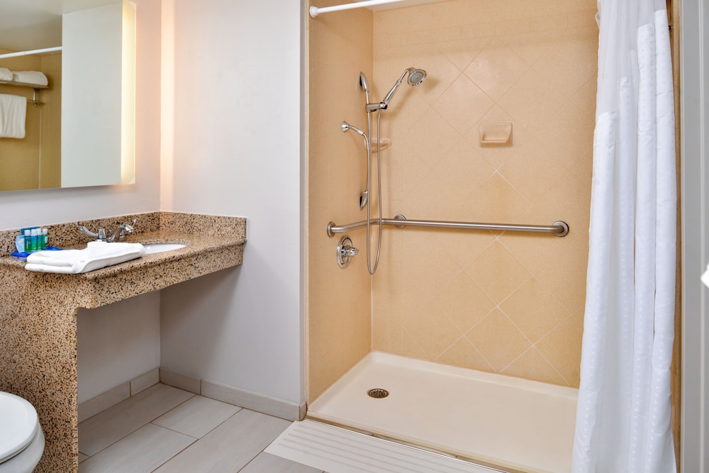 holiday inn express and suites buffalo downtown medical ctr