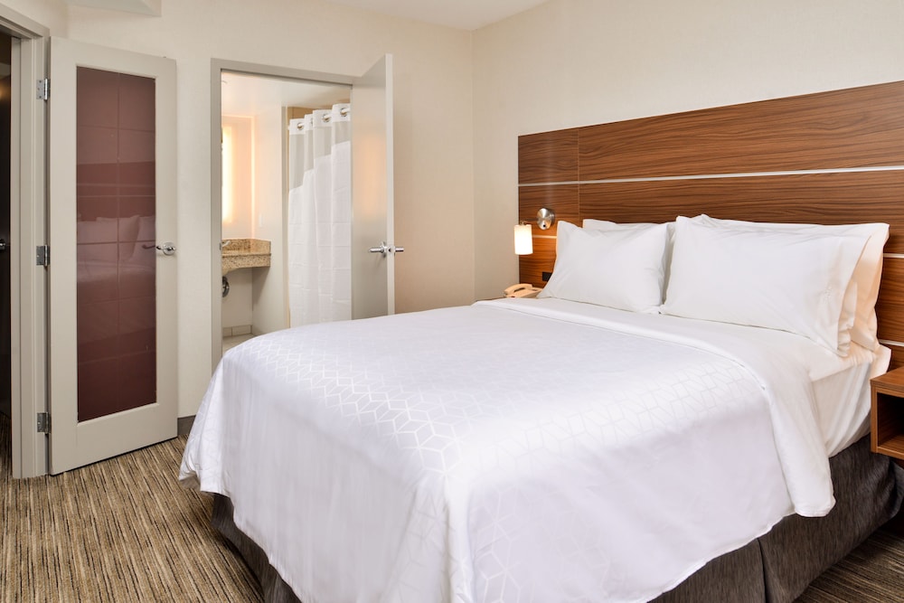 holiday inn express and suites buffalo downtown medical ctr