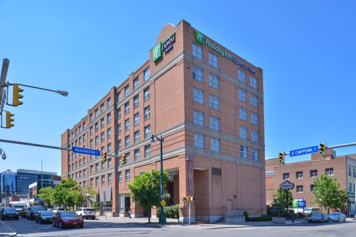 holiday inn express and suites buffalo downtown medical ctr