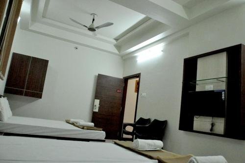 Hotel Indrani,,3 star