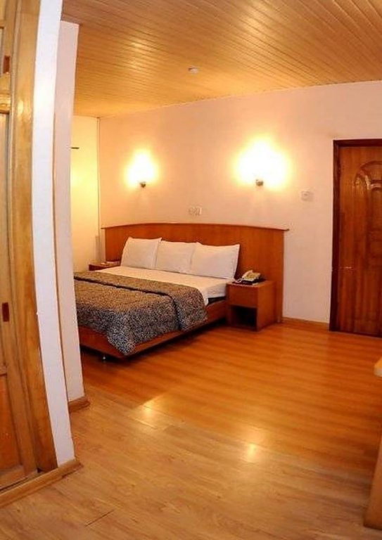 benny hotel