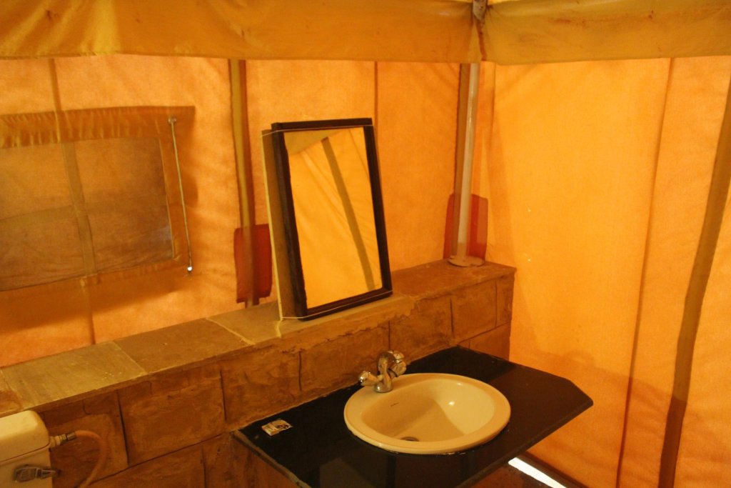 Prince Desert Camp,Jaisalmer>>Desert National Park,4 star