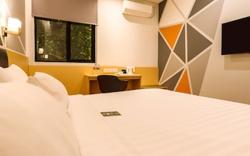 7 days premium jatinegera