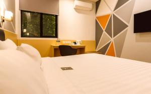 7 days premium jatinegera