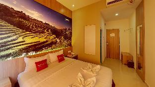 front one hotel airport solo