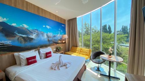 front one hotel airport solo