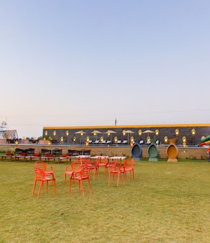 Hotel Natraj & Resort,Gandhinagar,3 star