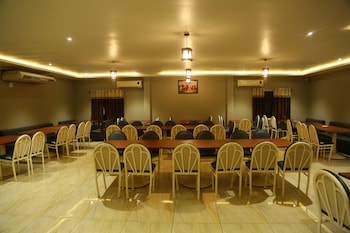 Hotel Natraj & Resort,Gandhinagar,3 star