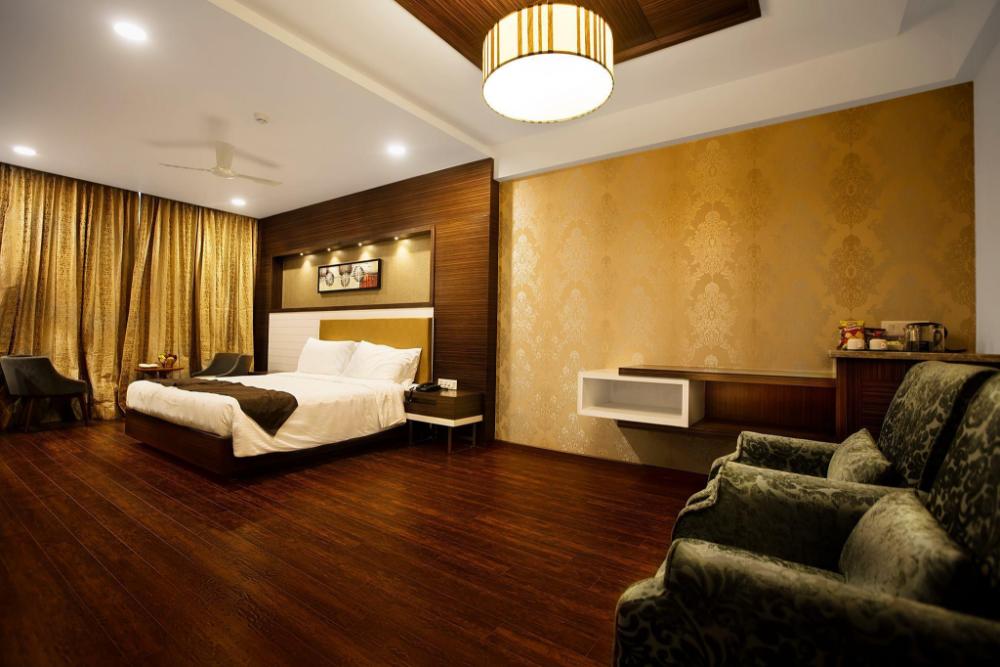 hotel aadrika