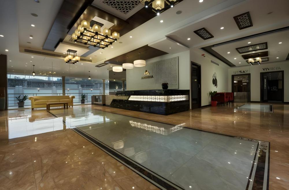 hotel aadrika