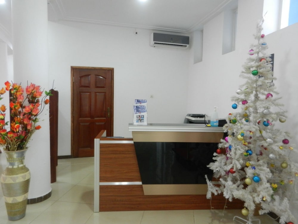 bkbg hotel lome
