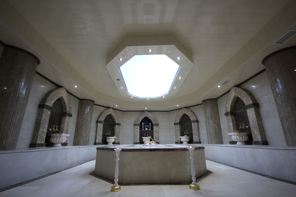 grand corner hotel boutique class