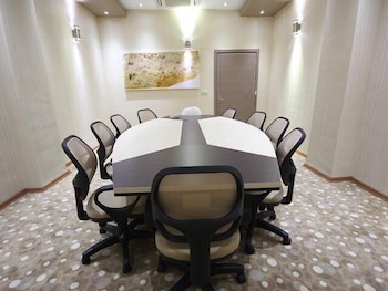 grand corner hotel boutique class