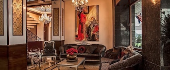 grand corner hotel boutique class