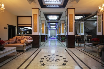 grand corner hotel boutique class