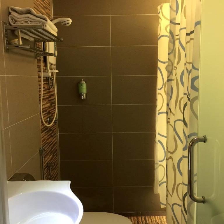 dolphin hotel