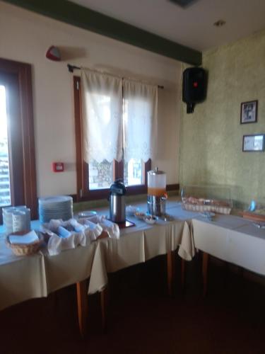 hotel pelasgos