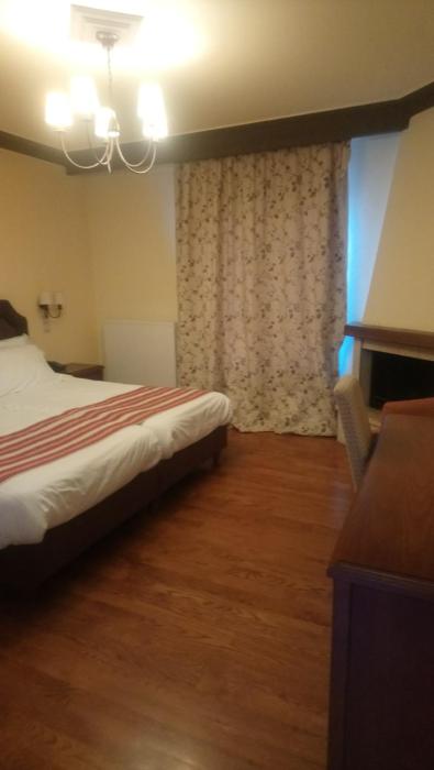 hotel pelasgos
