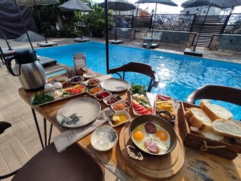 aterna hotel