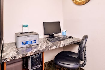 quality inn joplin i 44