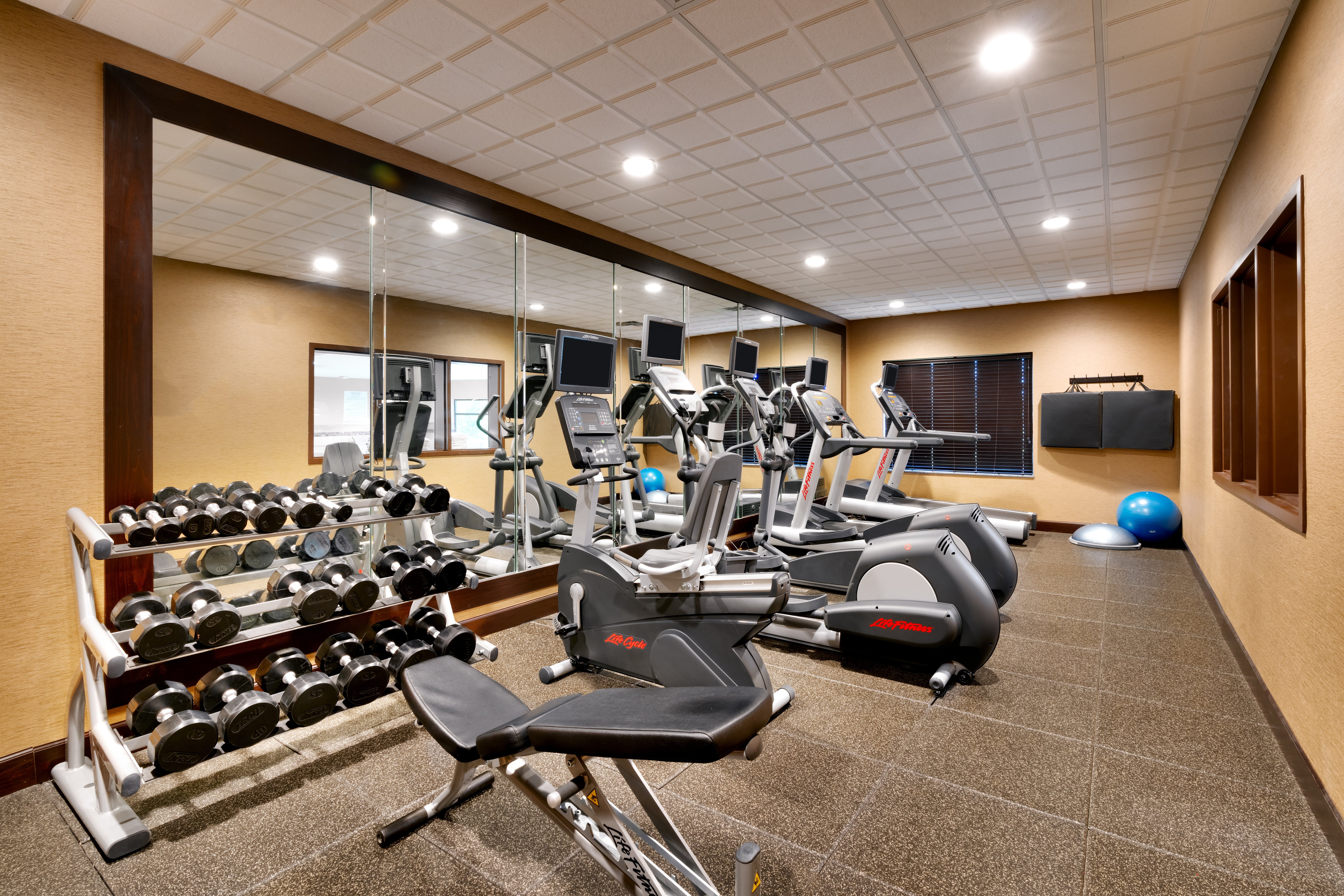 holiday inn express hotel and suites butte by ihg
