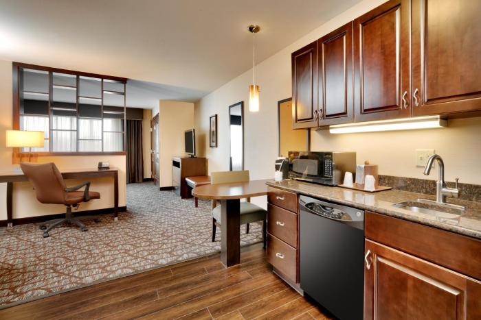 holiday inn express hotel and suites butte by ihg