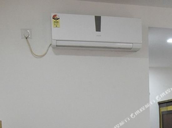 Hotel White Desert,Ghanshyam Nagar,3 star