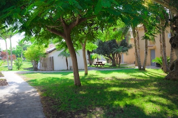 Agamim Hotel,,2 star