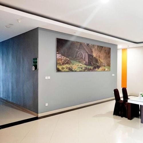 emerald hotel
