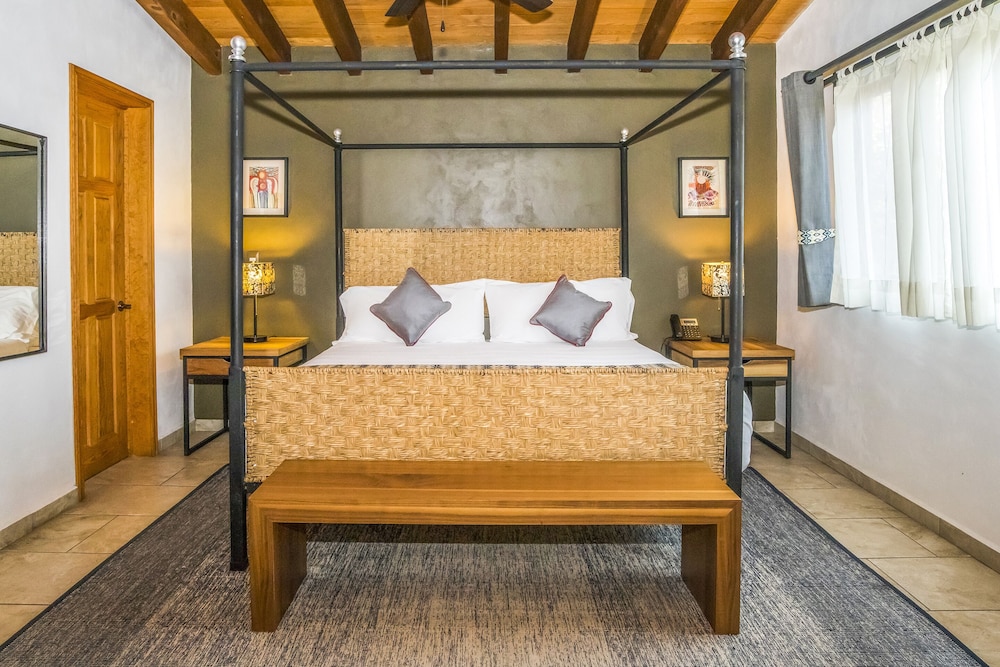 hotel amate del rio