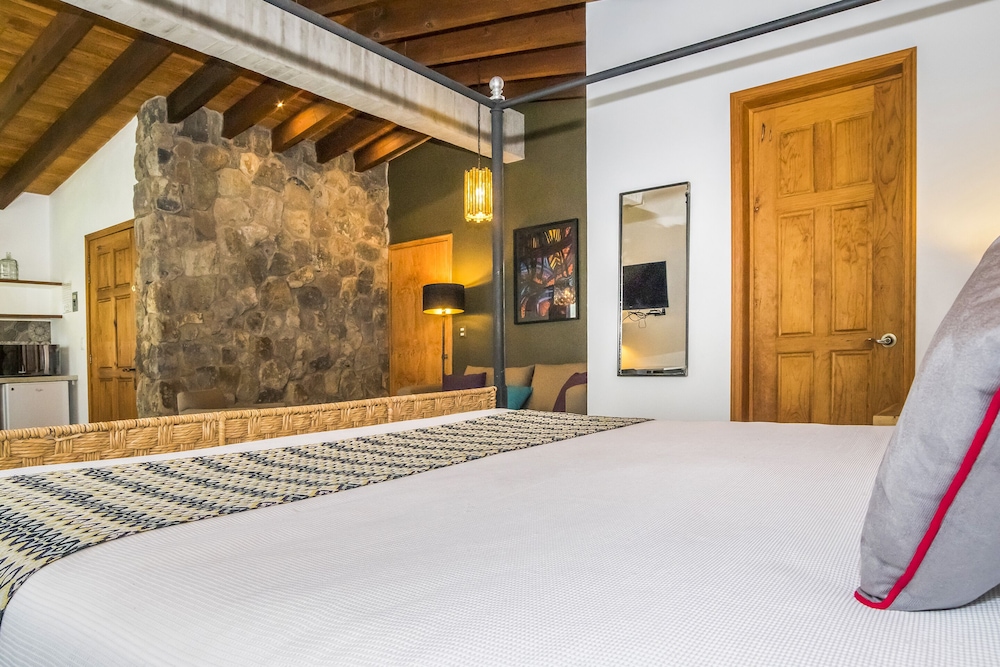 hotel amate del rio