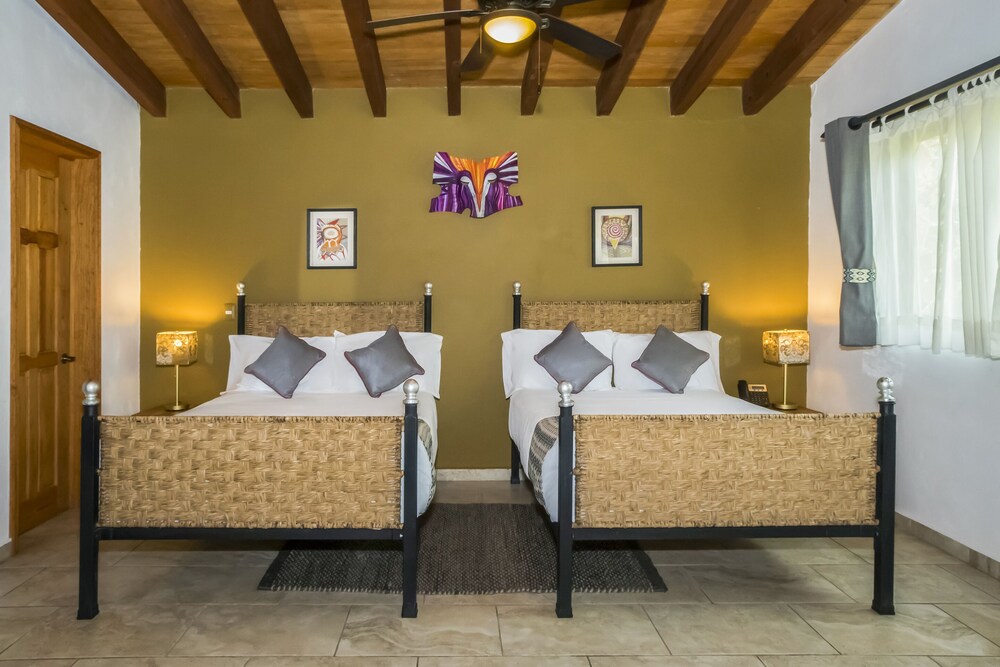 hotel amate del rio