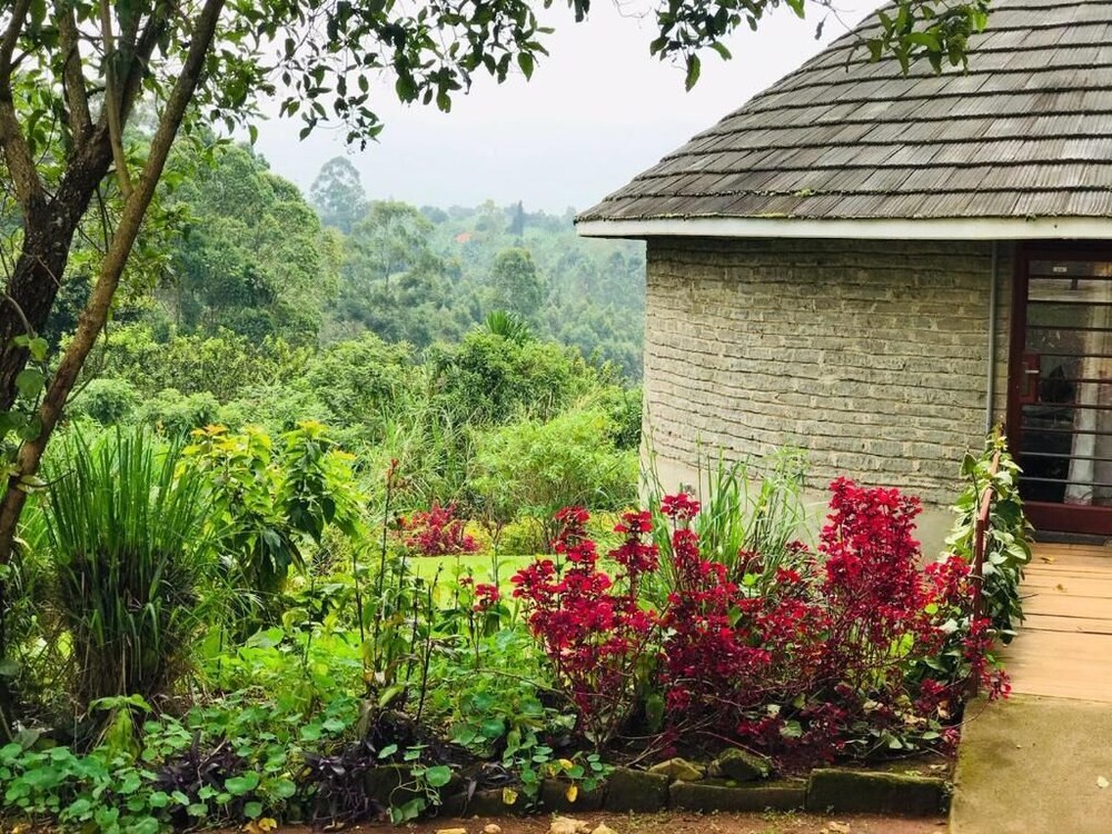 koi koi cultural village hotel