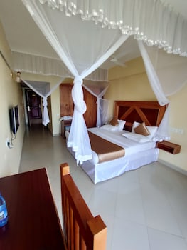 pulickal airport hotel