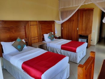 pulickal airport hotel