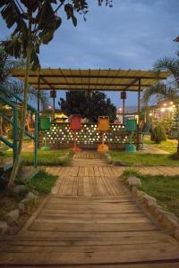the upcycled hostel huacachina