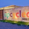 the upcycled hostel huacachina
