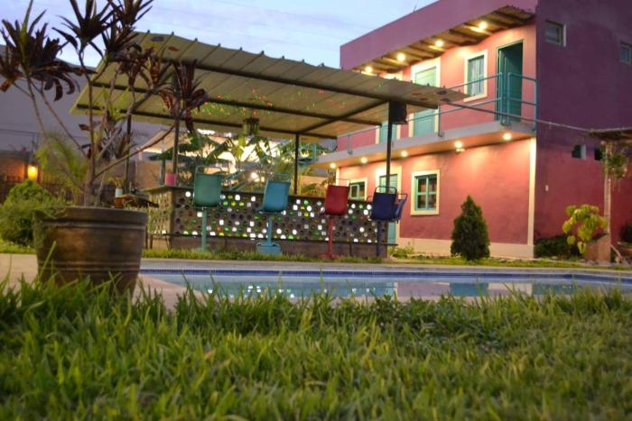the upcycled hostel huacachina